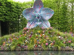 Mark Quinn's sculpture at Chelsea Flower Show 2013