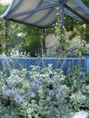 Willow Pattern garden, symphony in blue planting, Hampton Court Flower Show 2013