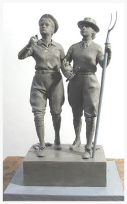 Land Army memorial sculpture by Denise Dutton