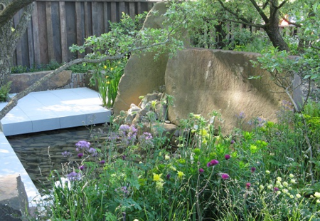 Water feature, M and G Garden, Cleve West, RHS Chelsea 2016, copyright Helen Gazeley