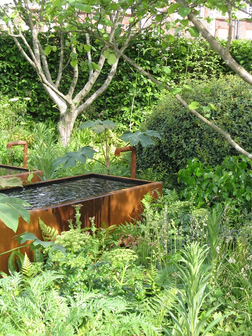 Zoe Ball Listening Garden  James Alexander-Sinclair  Crocus  RHS Chelsea 2017